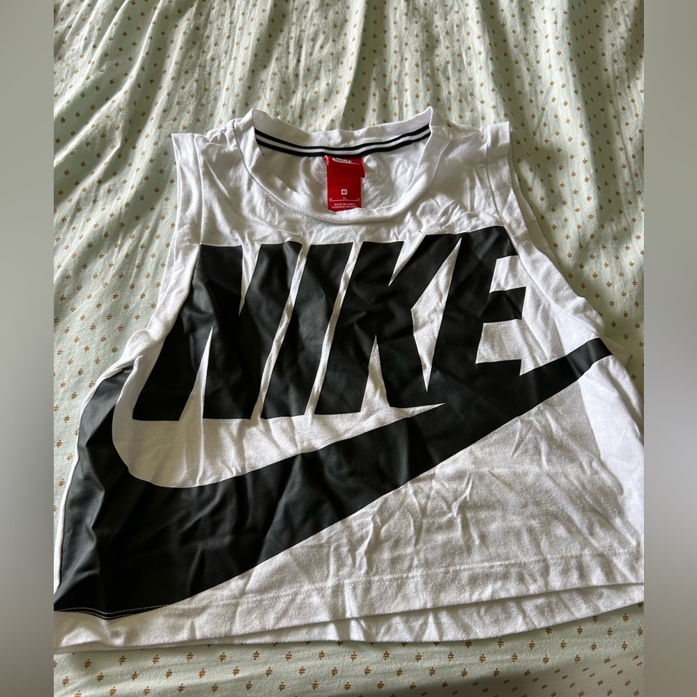 Nike cropped muscle tank